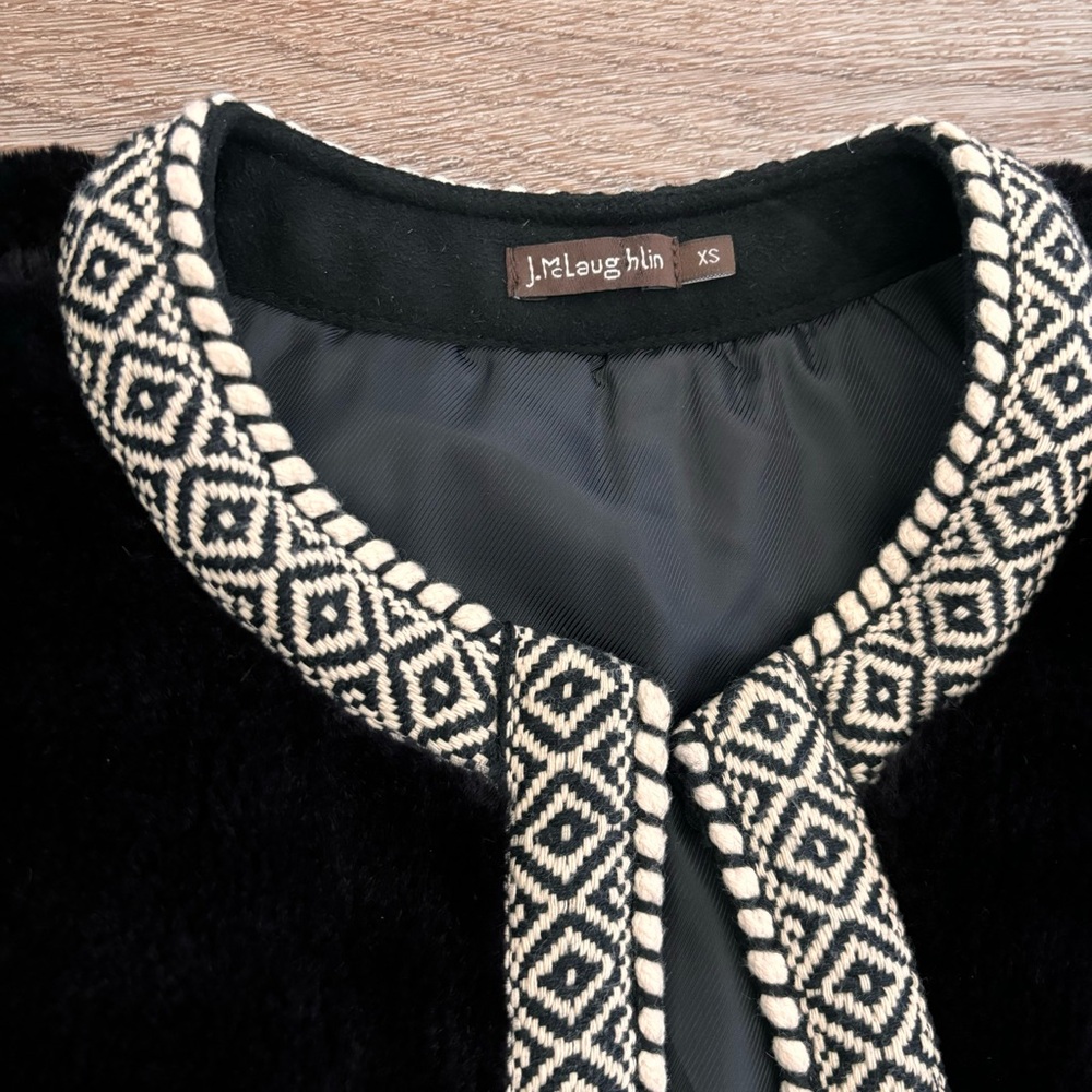 J. McLaughlin Faux Fur Tunic Embroidered Trim Lined Vest XS - Picture 6 of 7